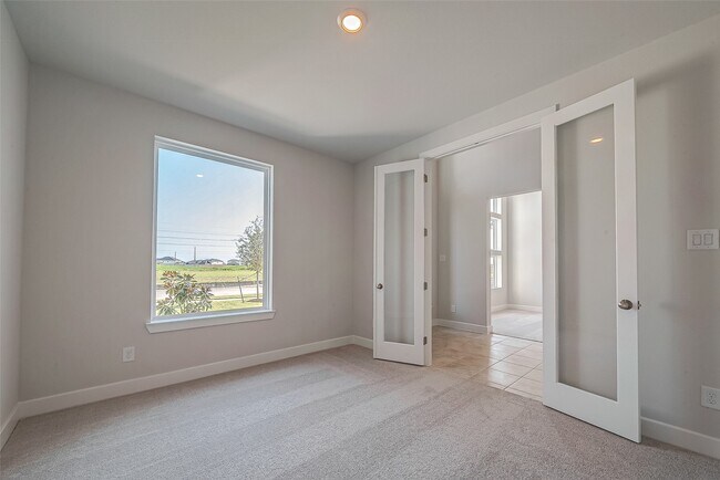 Building Photo - 21711 Emerton Cres Wy