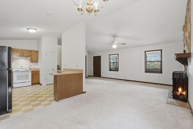 Building Photo - 6040 Austin Dr SW