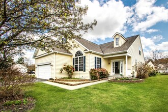 Building Photo - Single family - unfurnished - YEAR ROUND rental - Villages of Old Landing