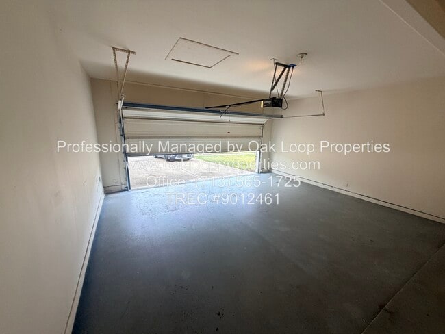 Building Photo - 2709 Autumn Falls Dr