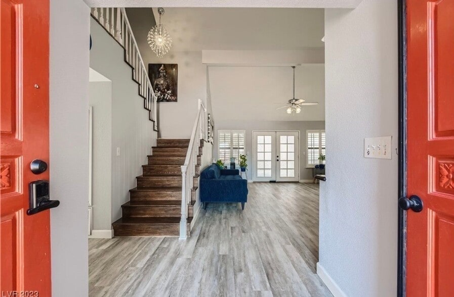 Building Photo - 5704 Avenida Tampico