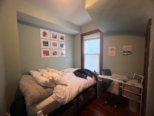 Building Photo - 181 M St