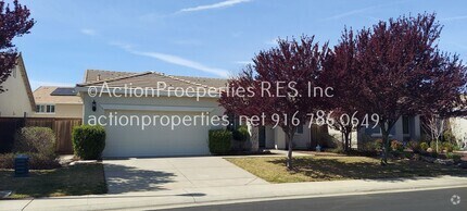 Building Photo - West Park -3 Bedroom, 2 Bath,  Single Stor...