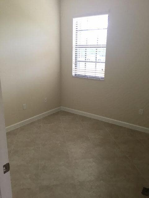 Building Photo - 10217 Wellington Parc Dr