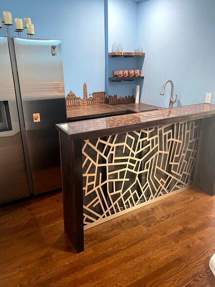 3rd floor wet bar - 17 U St NW