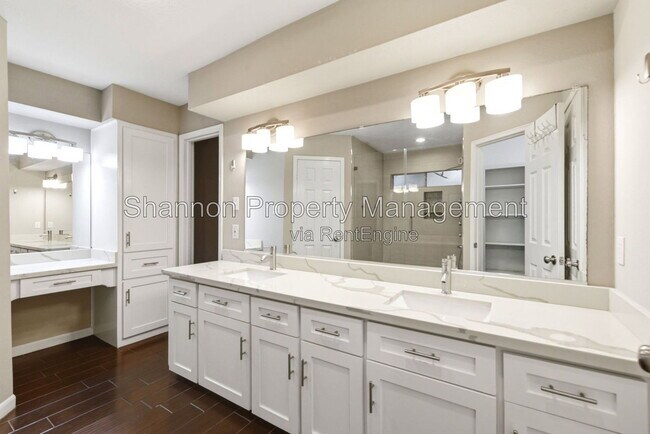 Building Photo - 6307 Jadecrest Dr
