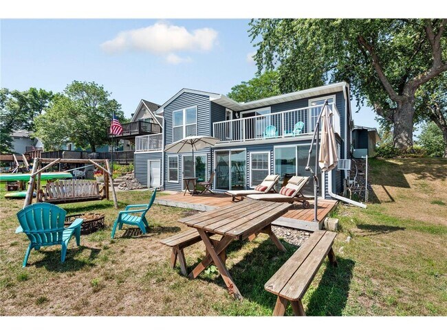Building Photo - 26755 Fremont Dr