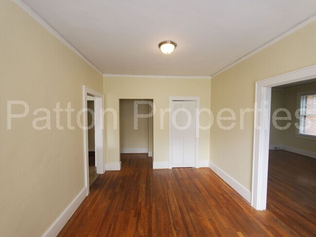 Building Photo - 3412-3414 Blossom Street - Inside CoC - R1...