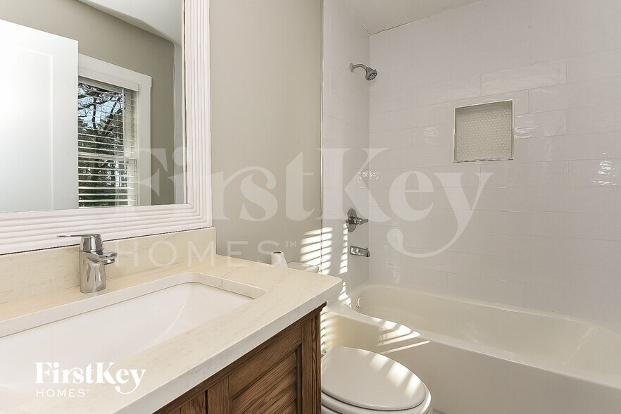 Building Photo - 4222 Abilene Ct