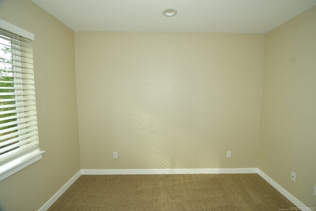 Bedroom - 958 152nd St E