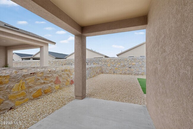 Building Photo - 12621 Cono Norte Dr