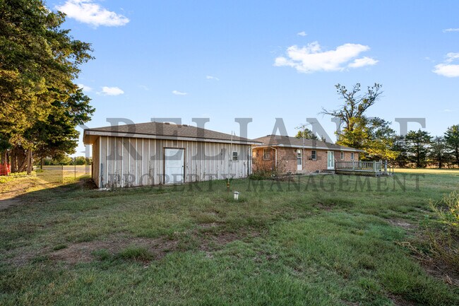 Building Photo - 4525 N 247th St W