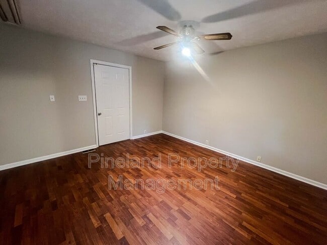 Building Photo - 150 Hickman Ct