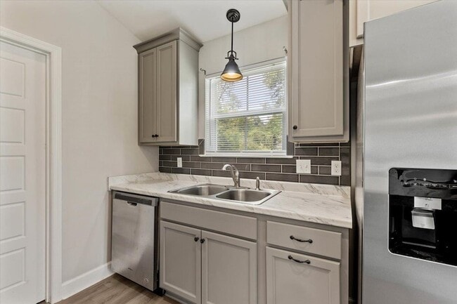 Building Photo - 232 Tafflinger Rd