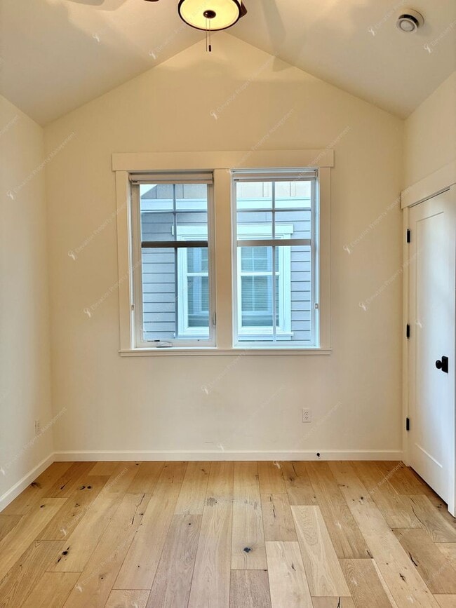 Building Photo - Stunning 2 BR home in Northwest Crossing