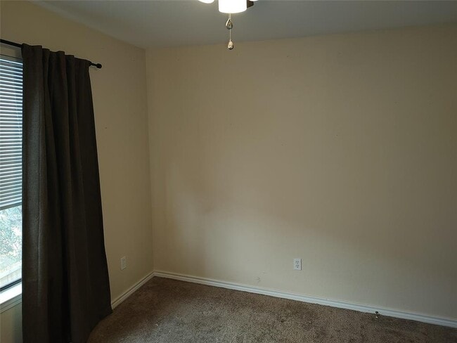 Building Photo - 1210 Gingerlily Cove