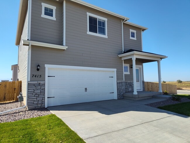 Building Photo - 7415 Dolores Ave