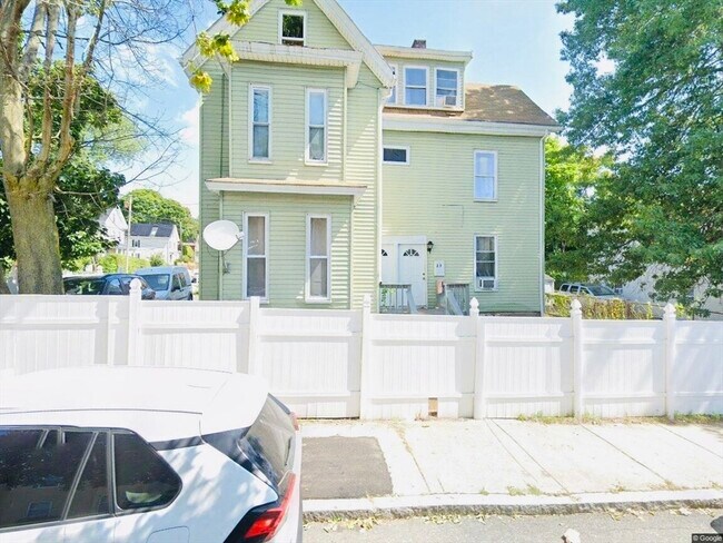 Primary Photo - 25 Porter St