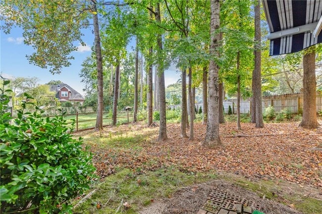 Building Photo - 1564 Chadwick Point Ct NW