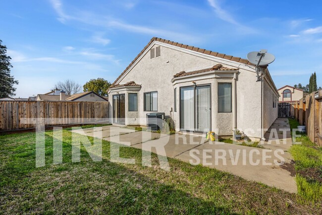 Building Photo - Charming 3-Bedroom Home in Sacramento- Tier 3