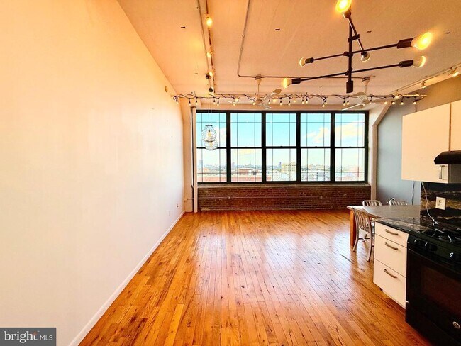 Building Photo - 314 N 12th St