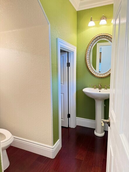 Half-Bath - 412 Endberg Dr