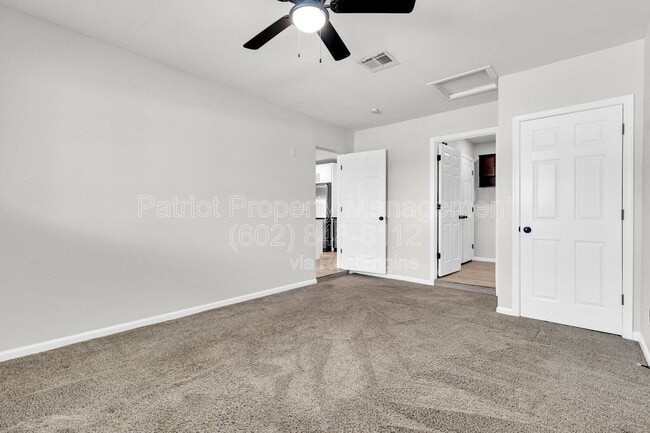 Building Photo - 449 E Harmony Ave