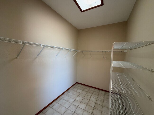 Building Photo - 7281 Spruce Mountain Loop NE