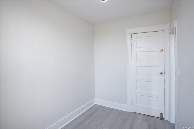 Building Photo - 67-17 Myrtle Ave