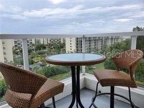 Building Photo - 1050 Longboat Club Rd