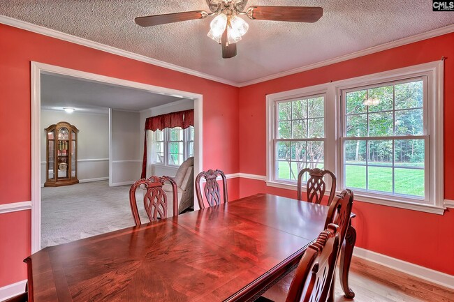 Building Photo - 221 Crooked Creek Rd