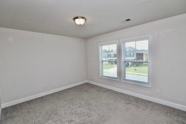 Building Photo - 870 Curlew Cir