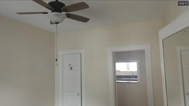 Building Photo - 1059 Hand Ave