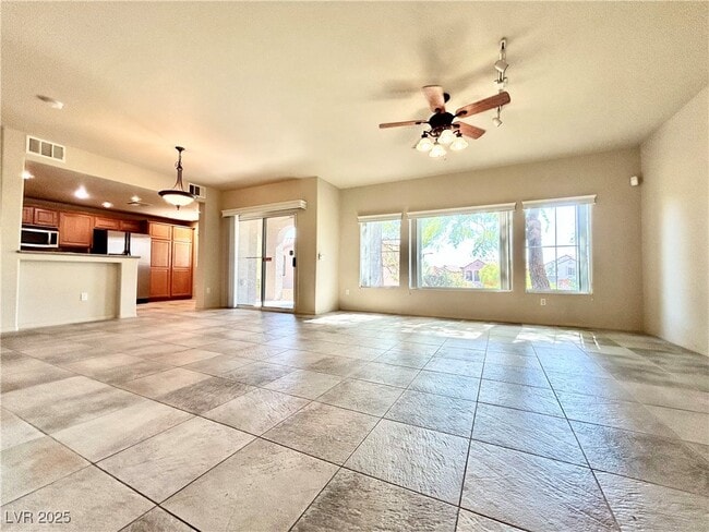 Building Photo - 11855 Portina Dr