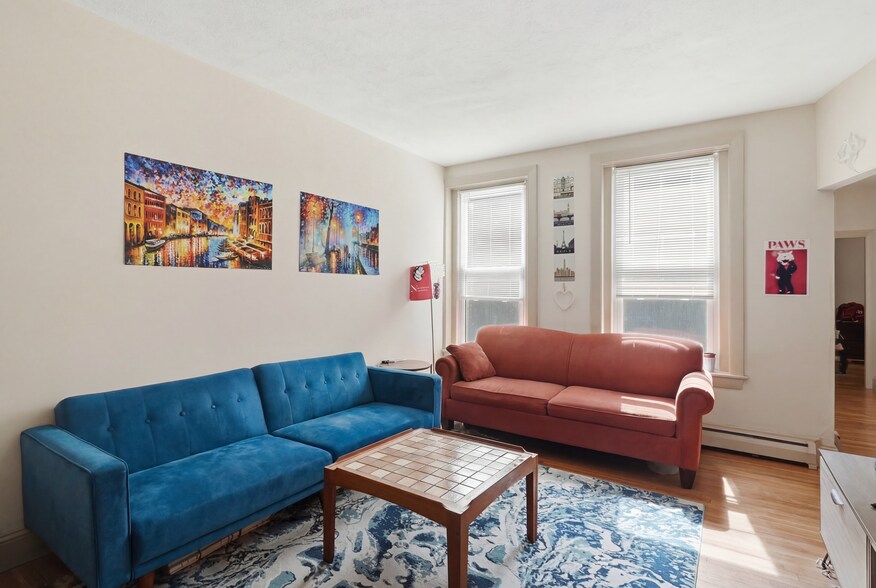 Building Photo - 1464 Tremont St