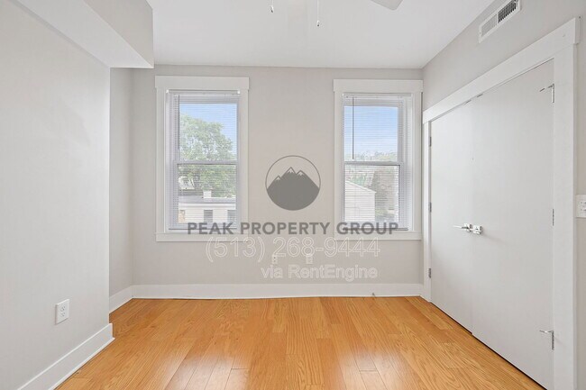Building Photo - 412 E 13th St