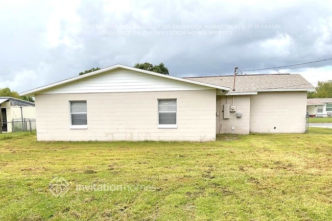 Building Photo - 2623 N Beaumont Ave