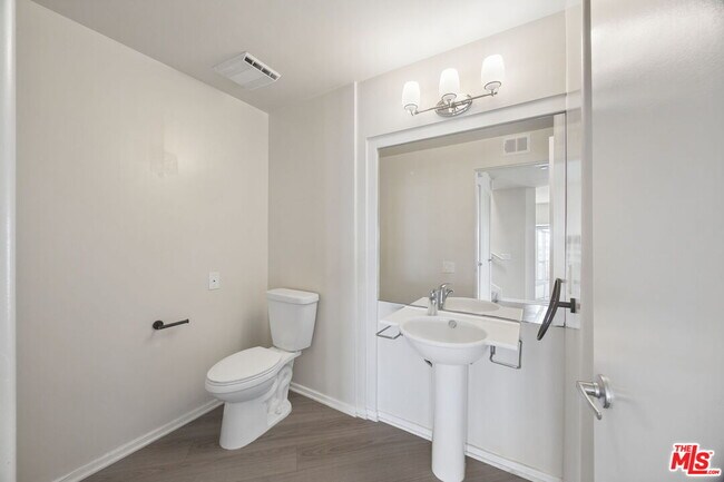 Building Photo - 21323 Rambla Vista