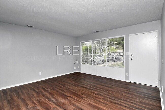 Building Photo - 9909 Plaudit Way