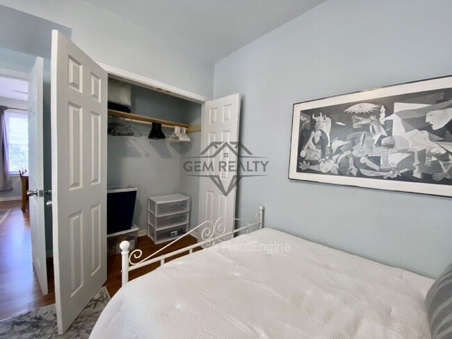 Building Photo - 3100 Stockton St