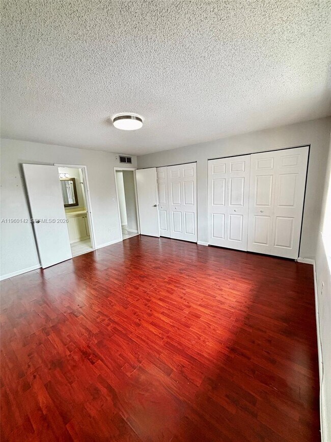 Building Photo - 9970 SW 88th St