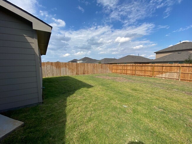 Building Photo - 2023-BUILT ONE STORY, 3 BEDROOM, 2 BATH