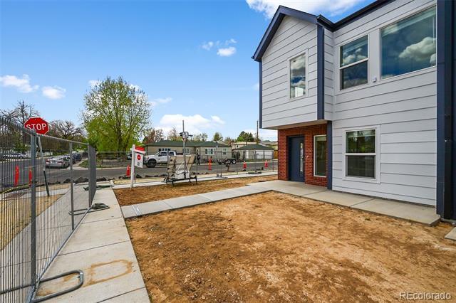 Building Photo - 1327 Alton St