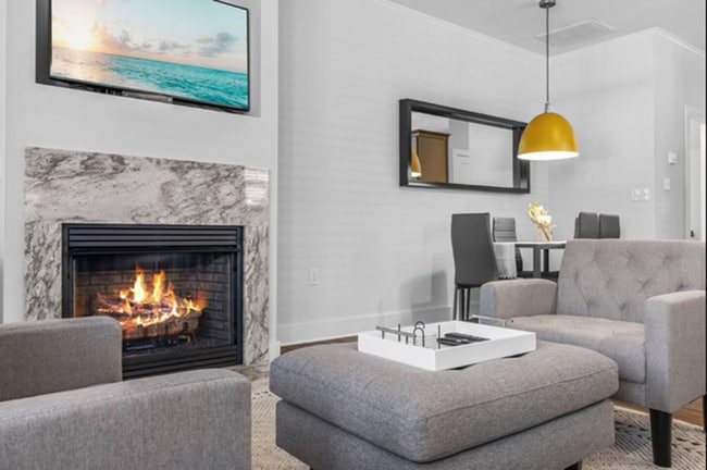 Building Photo - 3 Bed, 2.5 Bath - Lucky Penny - Furnished ...
