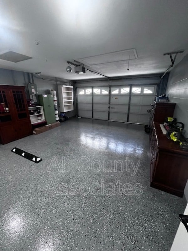 Building Photo - 8302 Matthew Dr