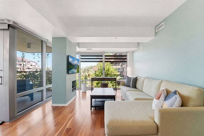Building Photo - Luxury Corner Unit with Panoramic Mountain Views at Optima Camelview!