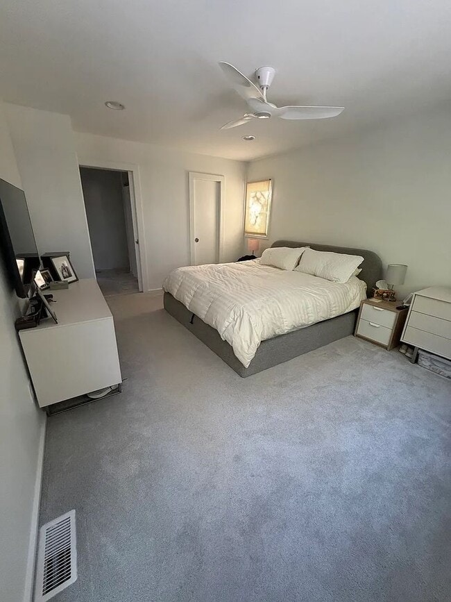Building Photo - Spacious Pet-Friendly 4BR Home Near Downtown & UVA