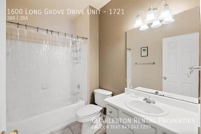 Building Photo - 1600 Long Grove Dr