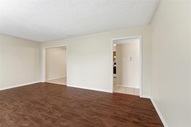 Building Photo - 410 W Franklin St