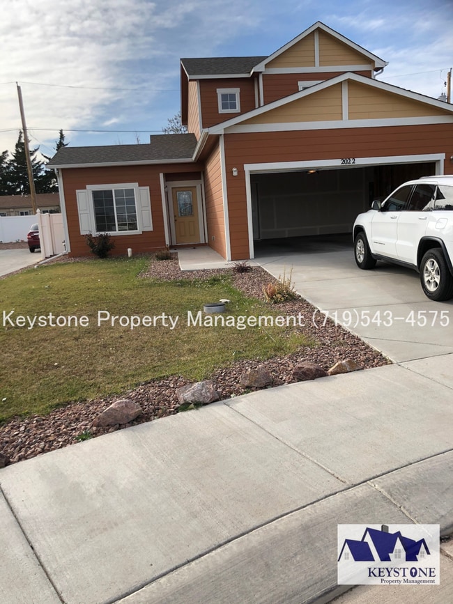 Building Photo - Stay Cool with Central Air! Two-Story Home with 3 Bedrooms/2 Bath/2 Car Garage $1,900/$1,900